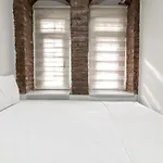 Modern Flat In The Heart Of Beyoglu