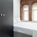 Modern Flat In The Heart Of Beyoglu