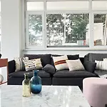 Wonder Homes- Stylish 4Br Flat, Terrace, Sea View, Kabatas