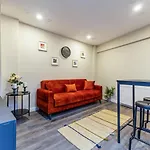 Magnificent Flat Close To Metro In Nisantasi