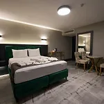 Hotel Kurucesme Business