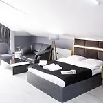 Lions Suit Hotel