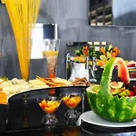 Akoni Hotel