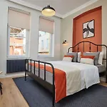 Spacious 3Br 2Bath Ac In Center - Santur D9