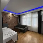 Taksim Camdali Suit