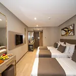 Rayelin Hotel Old Town