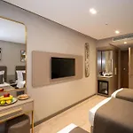 Rayelin Hotel Old Town