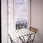 Airy Cozy Studio - Partial Seaview Balcony! #380