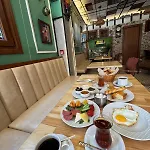 Nevana Hotel