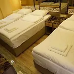 Holiday Business Otel