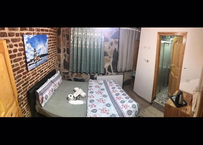 Little Ganj Suites