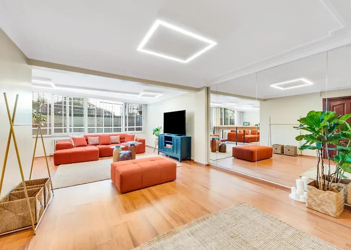 Modern Flat In The Heart Of Istanbul