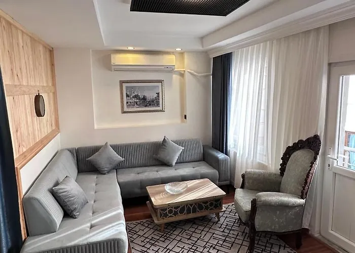 Golden Wood Suites