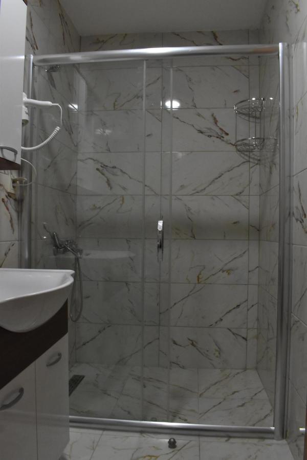 Mia Aparthotel 2*