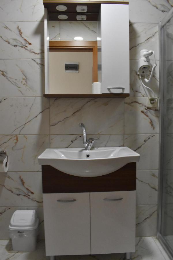 Mia Aparthotel