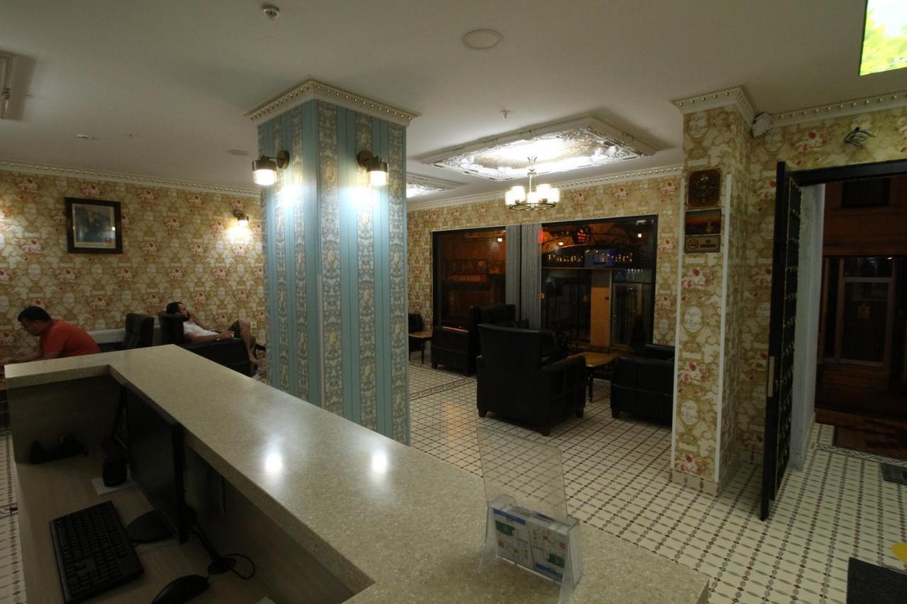 Uemit Yenikapi * Istambul