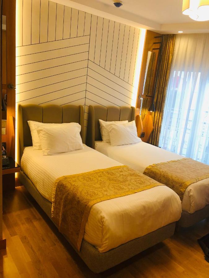 Hotel Maywood