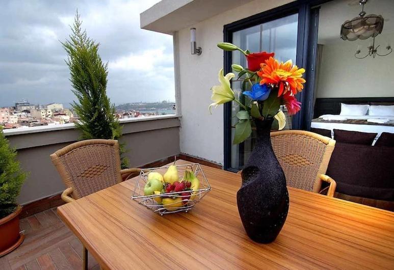 Pera Line Cihangir Hotel 3*