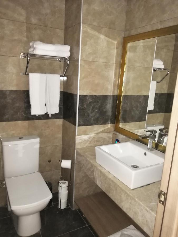 Royal Hotel