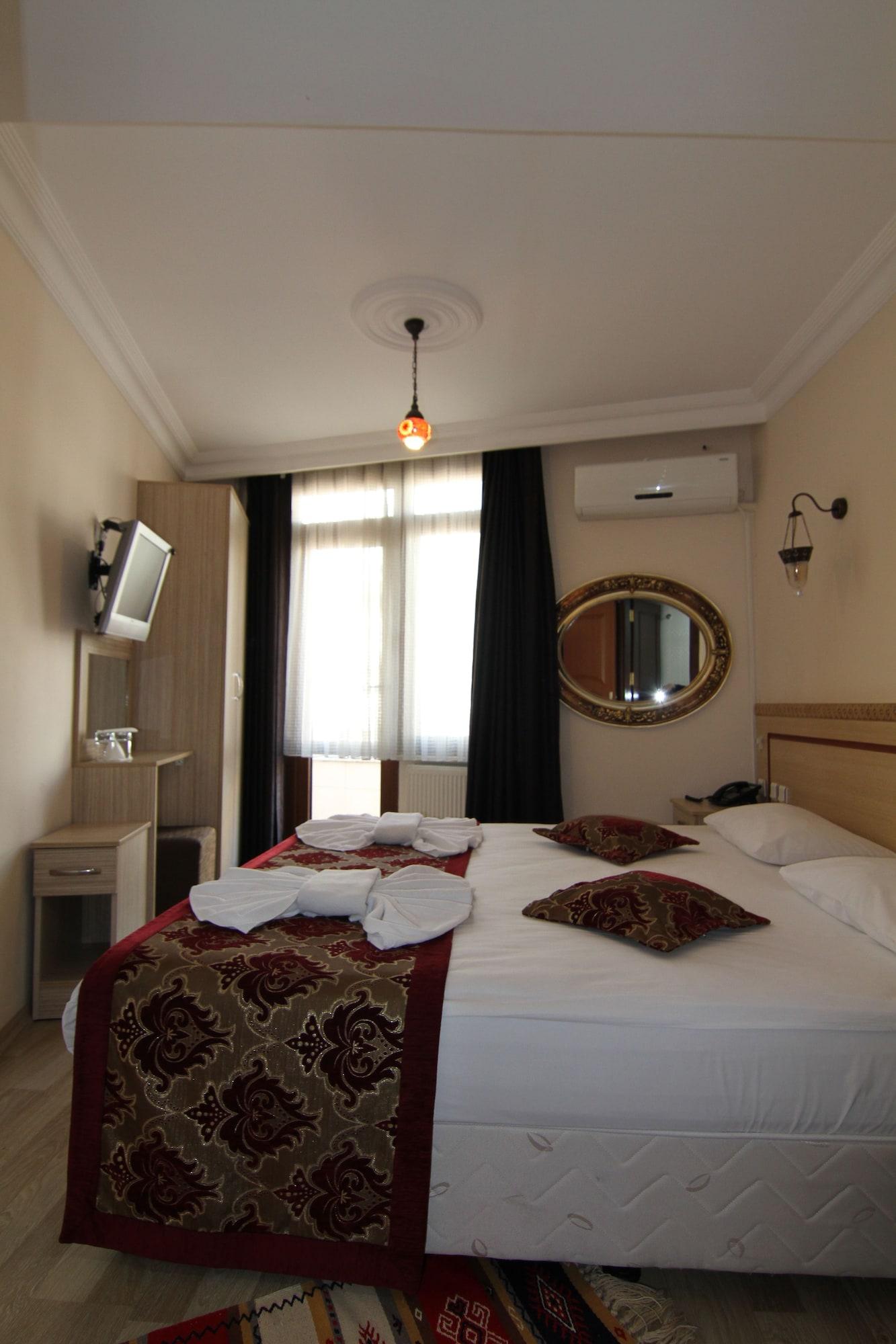 Art Hotel 3*