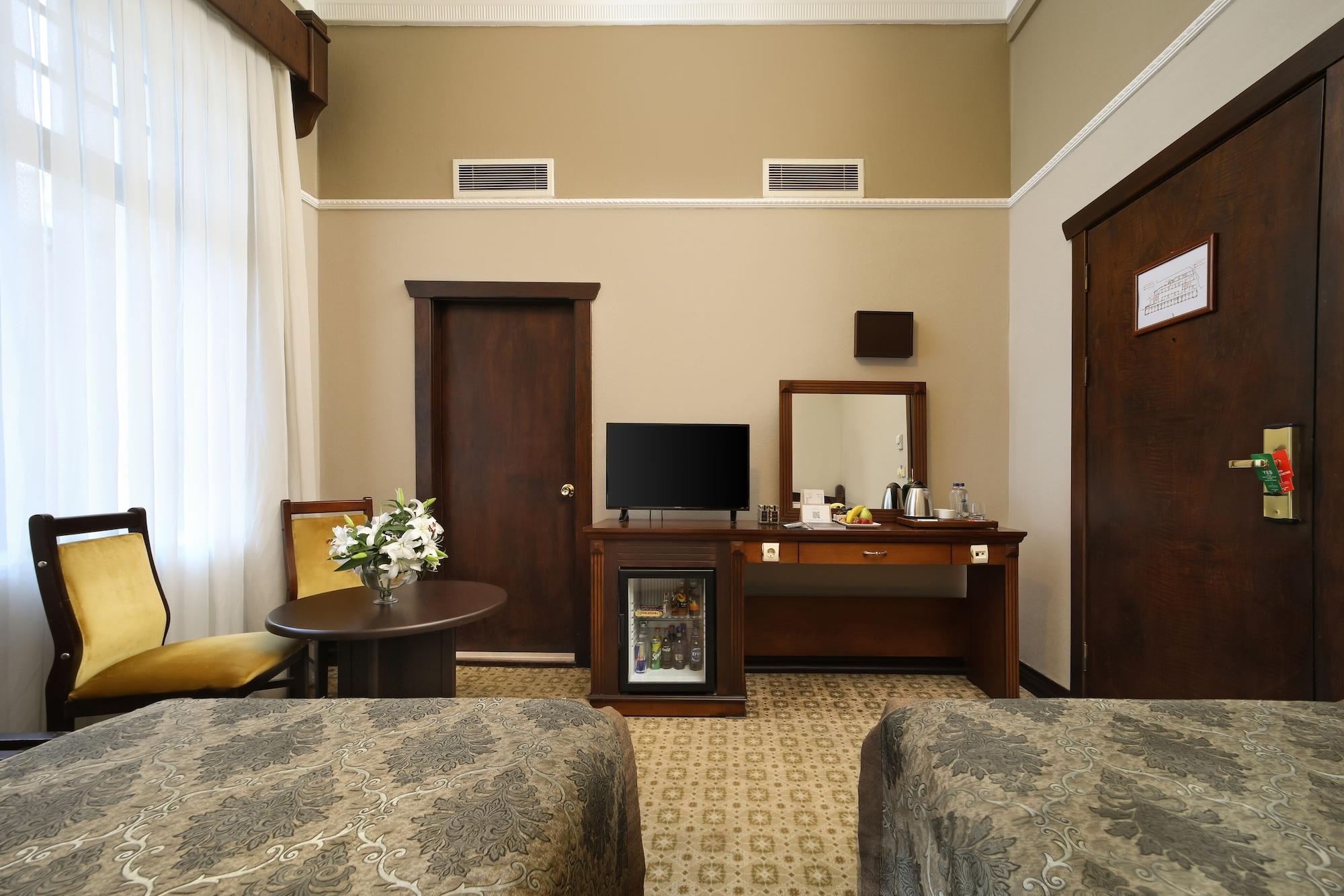 Legacy Ottoman Hotel 5*