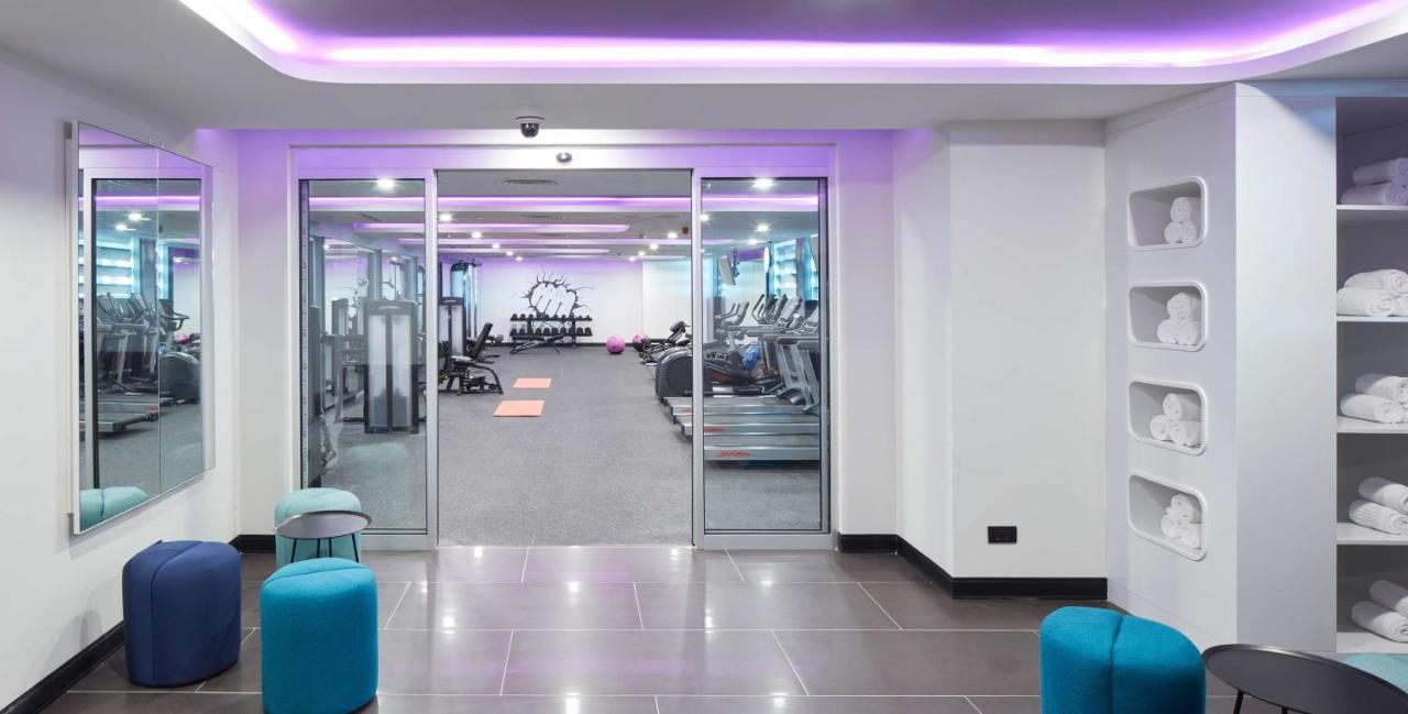 Yotel Airport, Entrance Hotel Istanbul