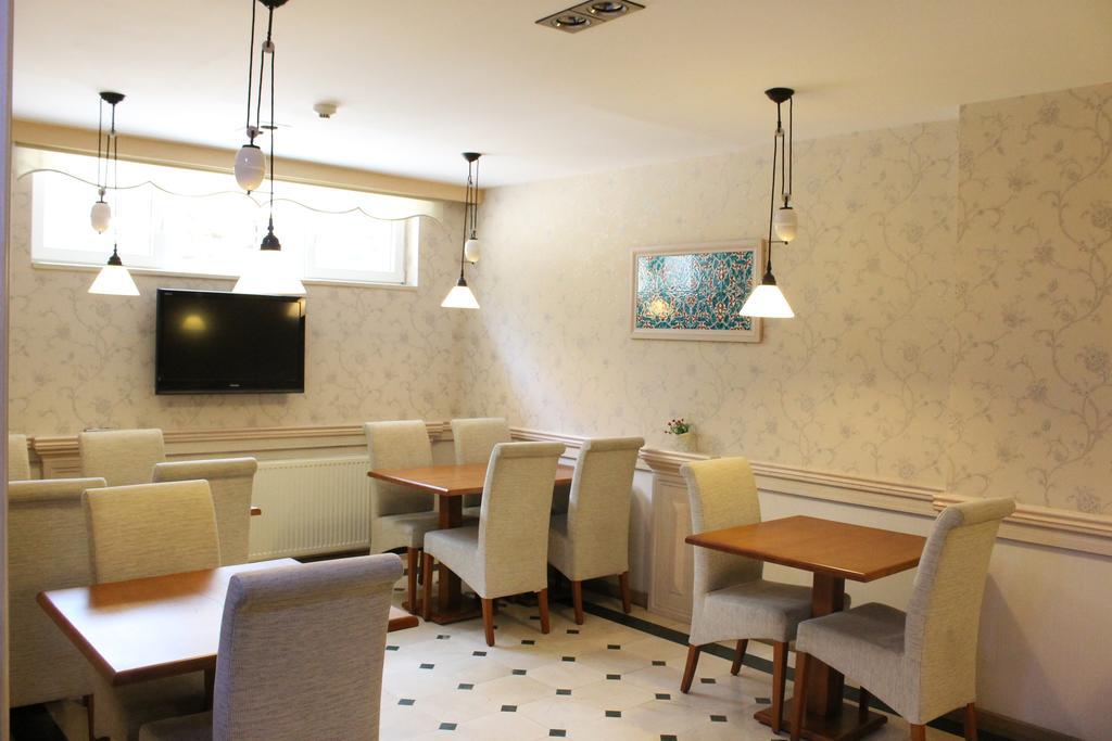 Otel Novano 3*