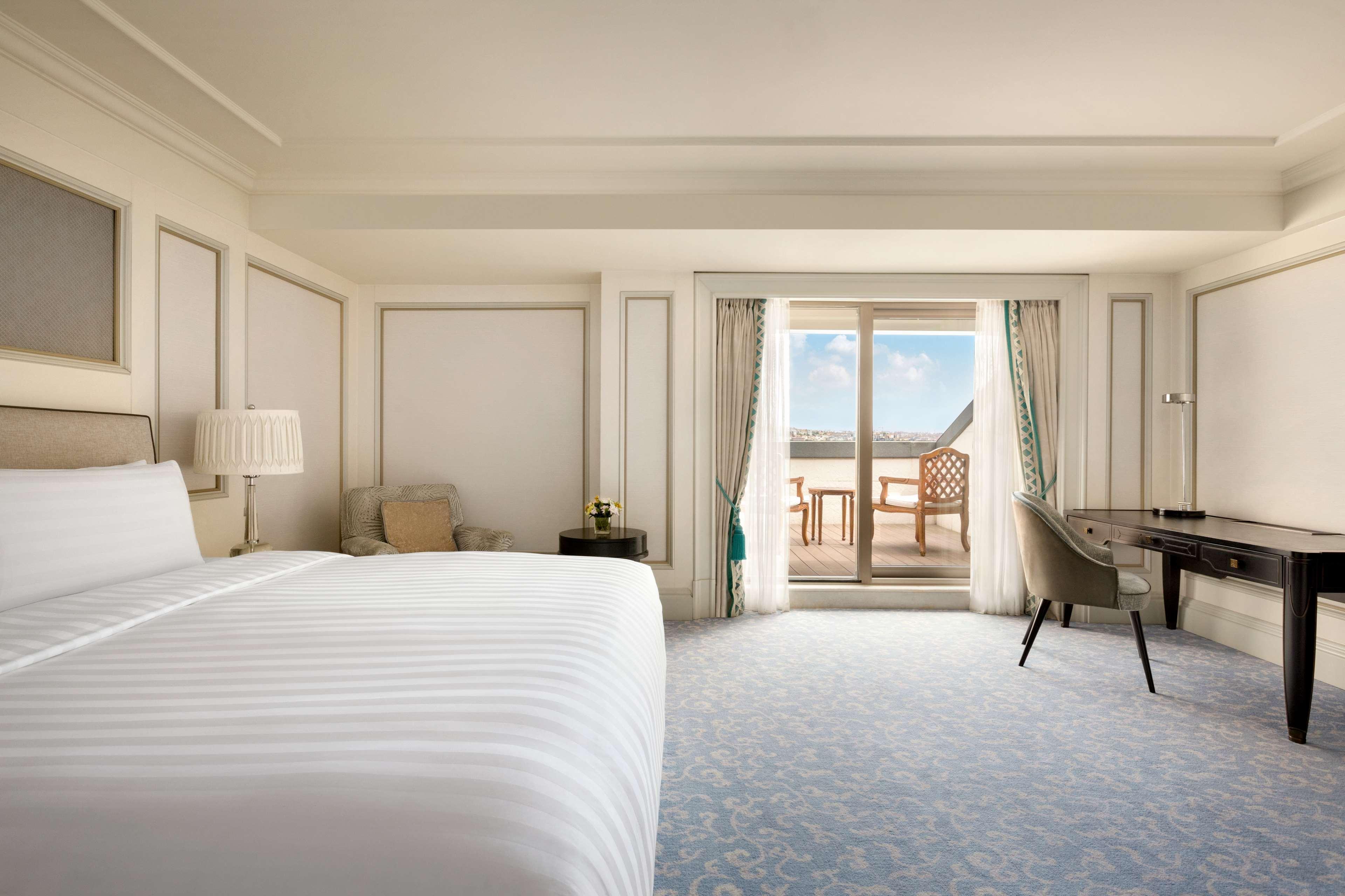 Shangri-la Bosphorus, Hotel