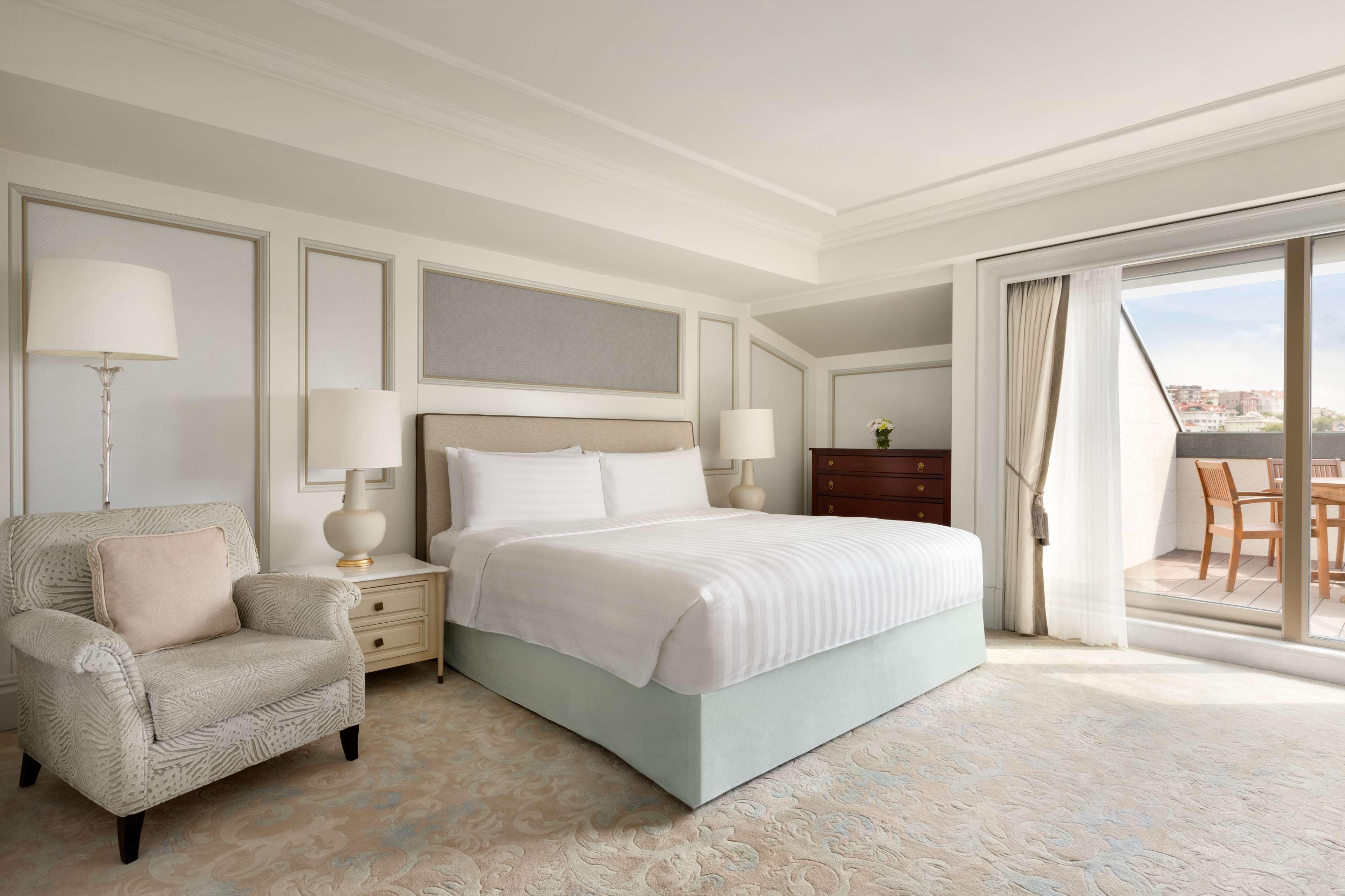 Shangri-la Bosphorus, Hotel