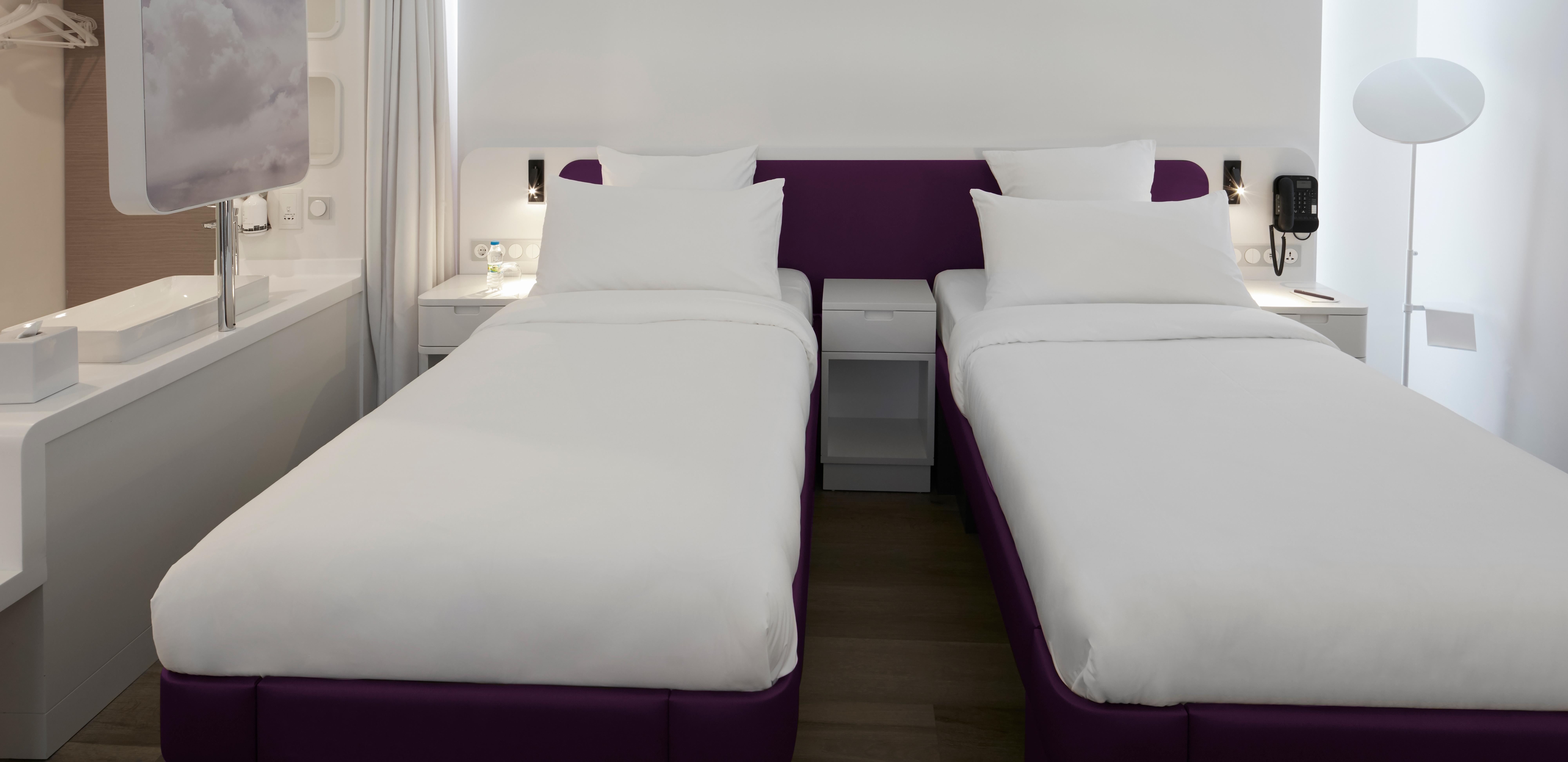 Yotel Airport, Entrance Hotel