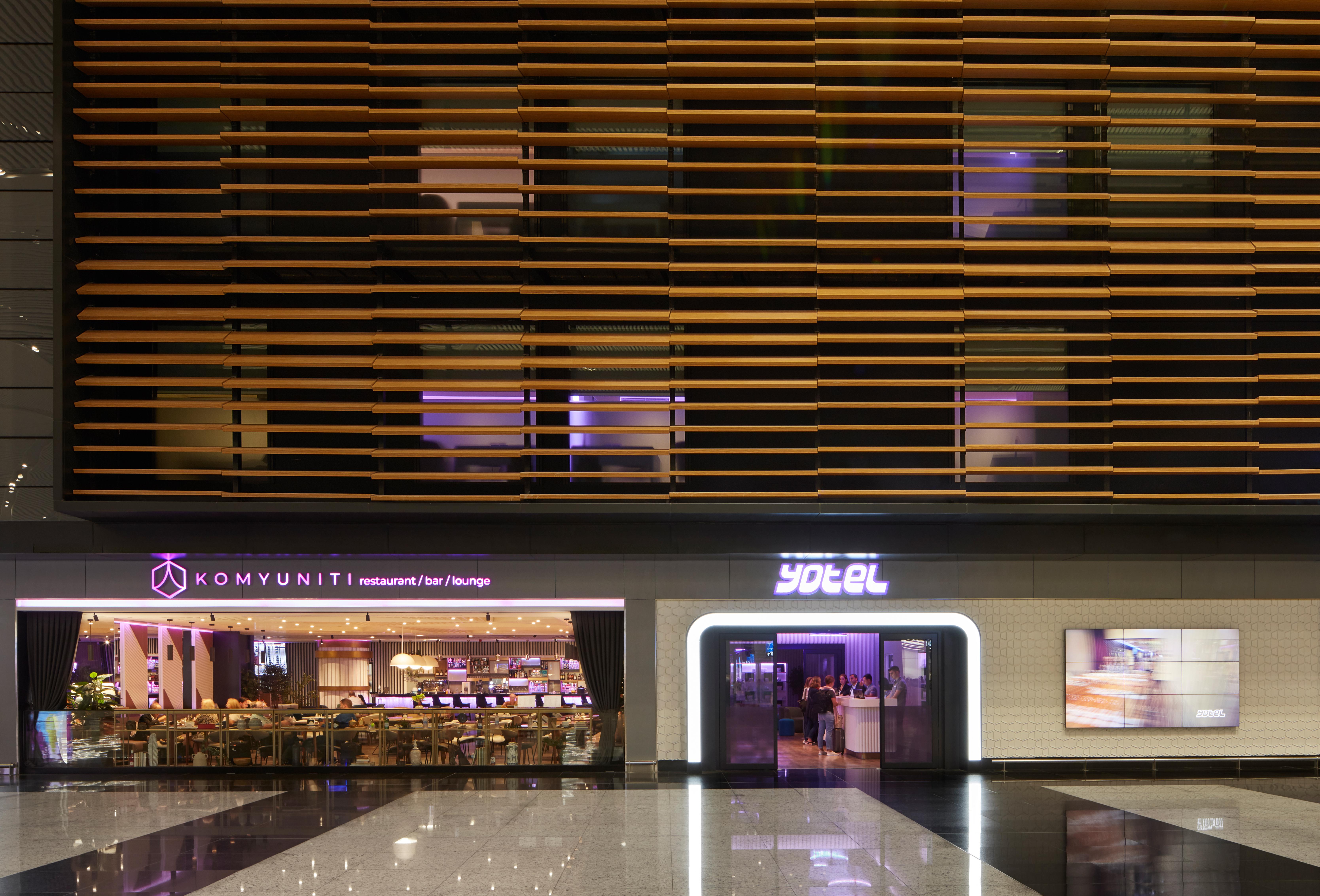Yotel Airport, Entrance Hotel 2*