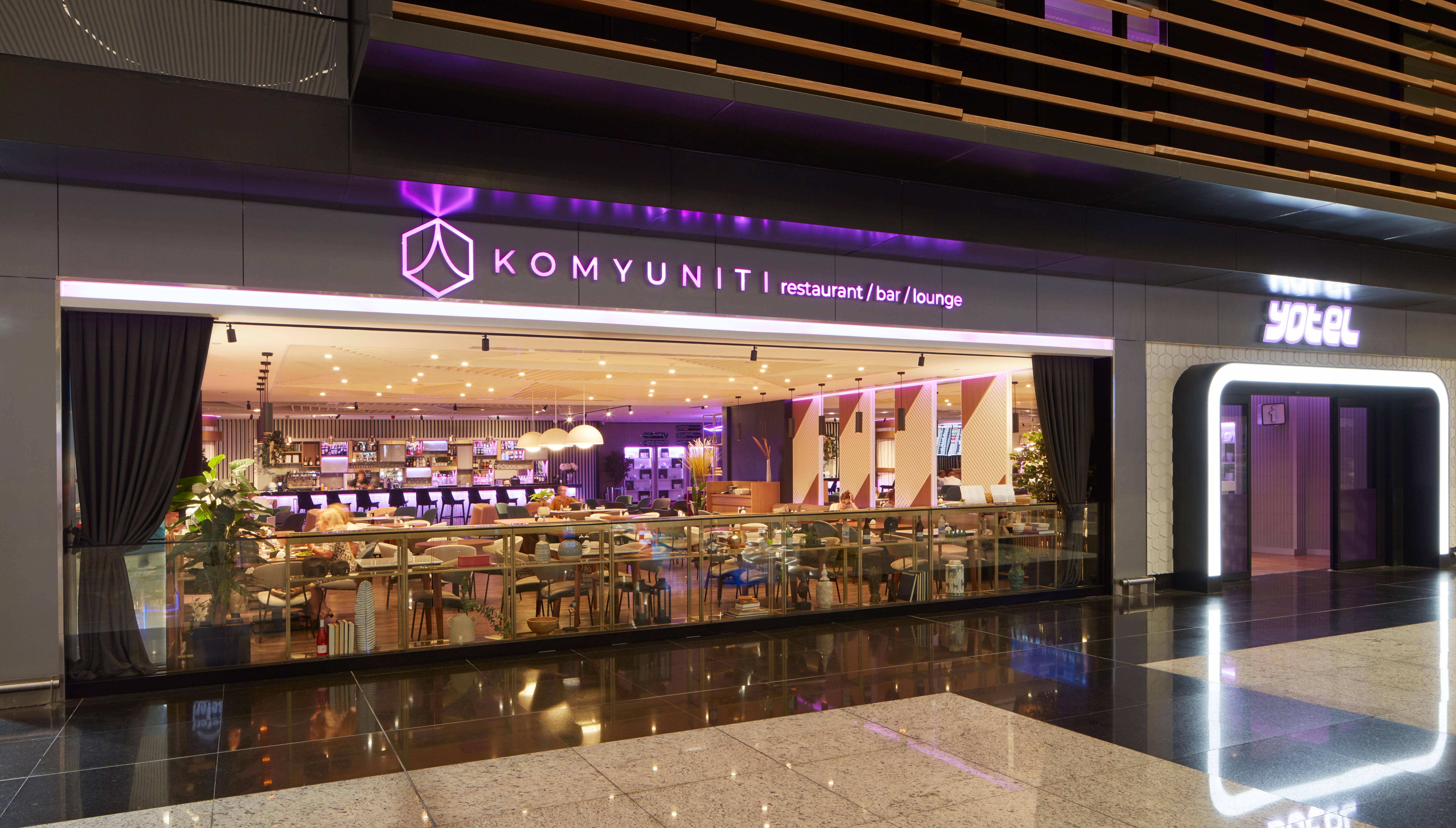 Hotel Yotel Airport, Entrance 2*
