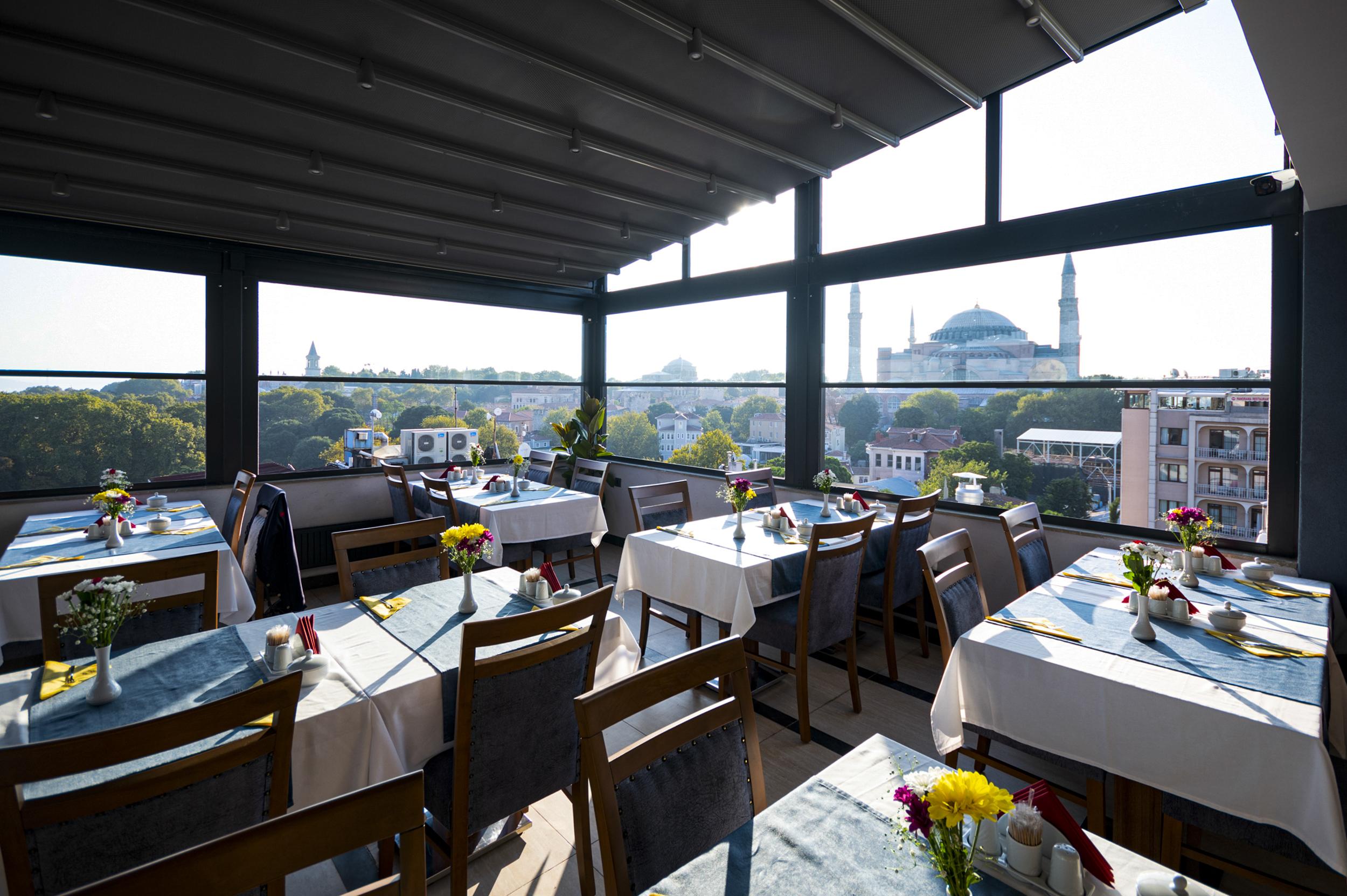 Antusa Design & Hotel