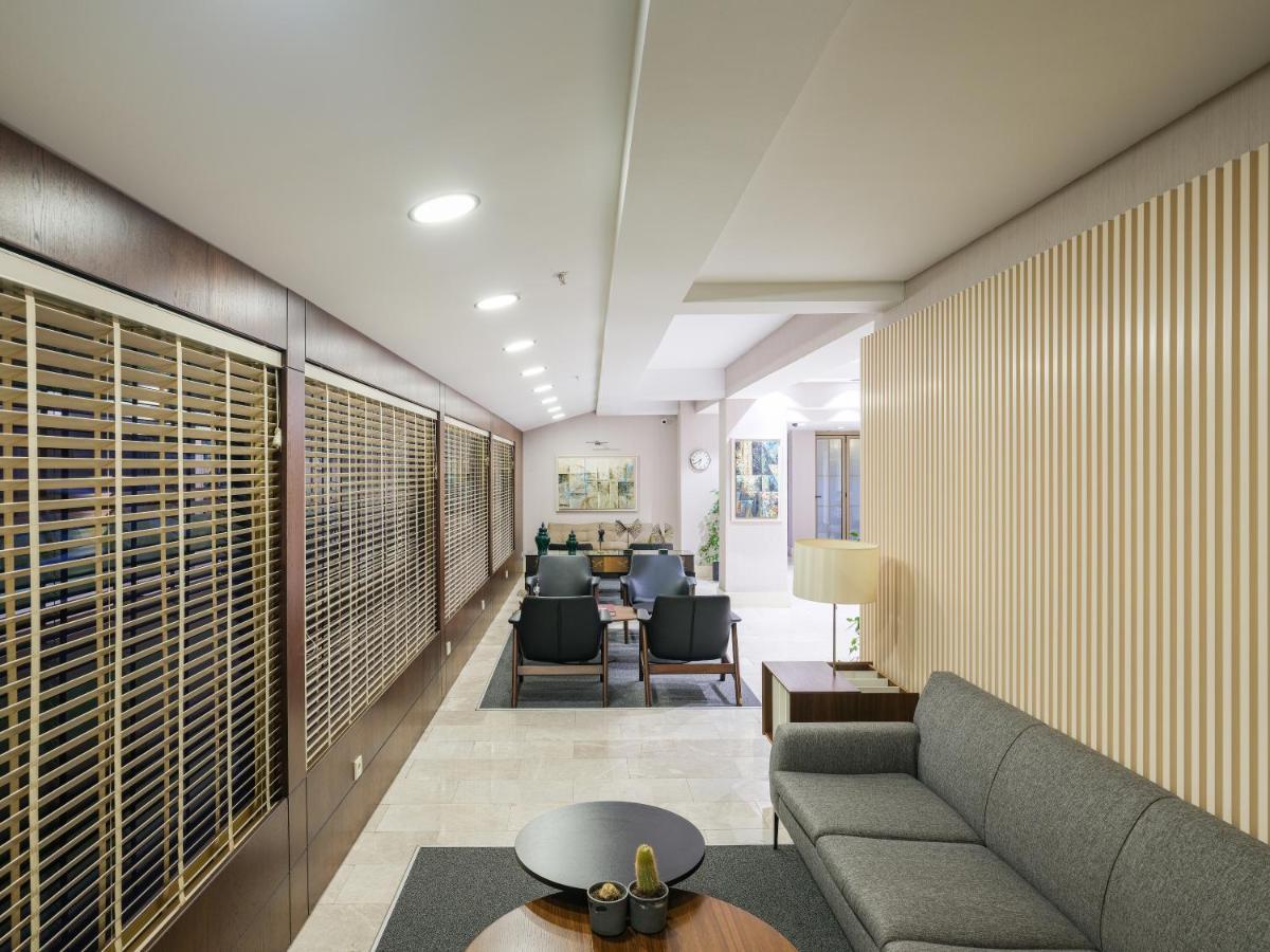 Merlin Hotel 4*