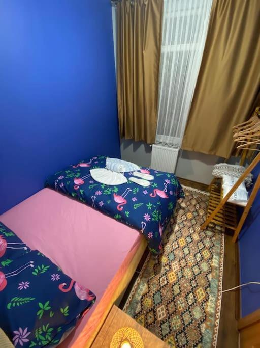Taksim Pera House *