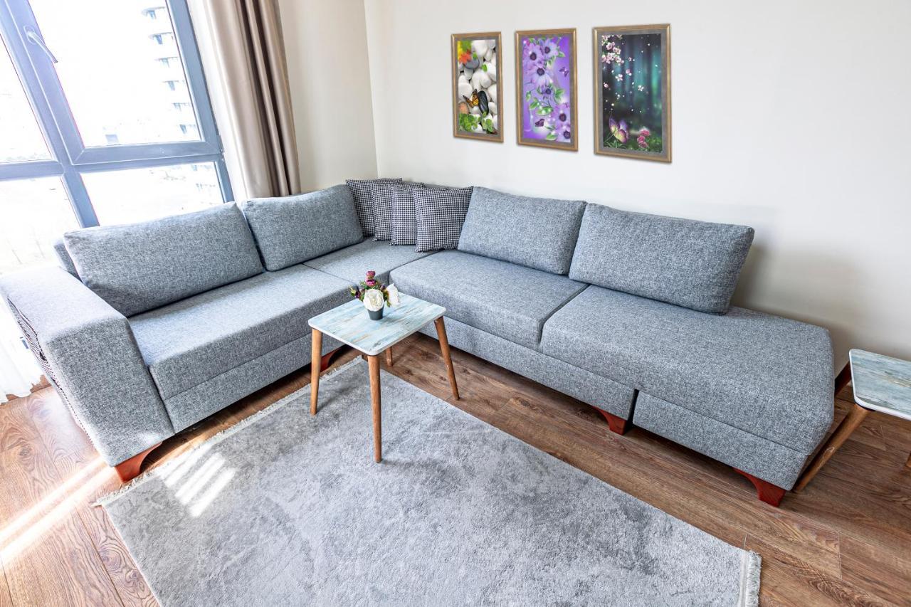 212 Outlet Karsisinda Lux N7