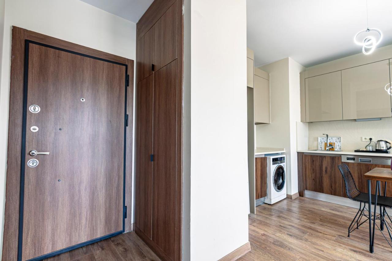 212 Outlet Karsisinda Lux N7