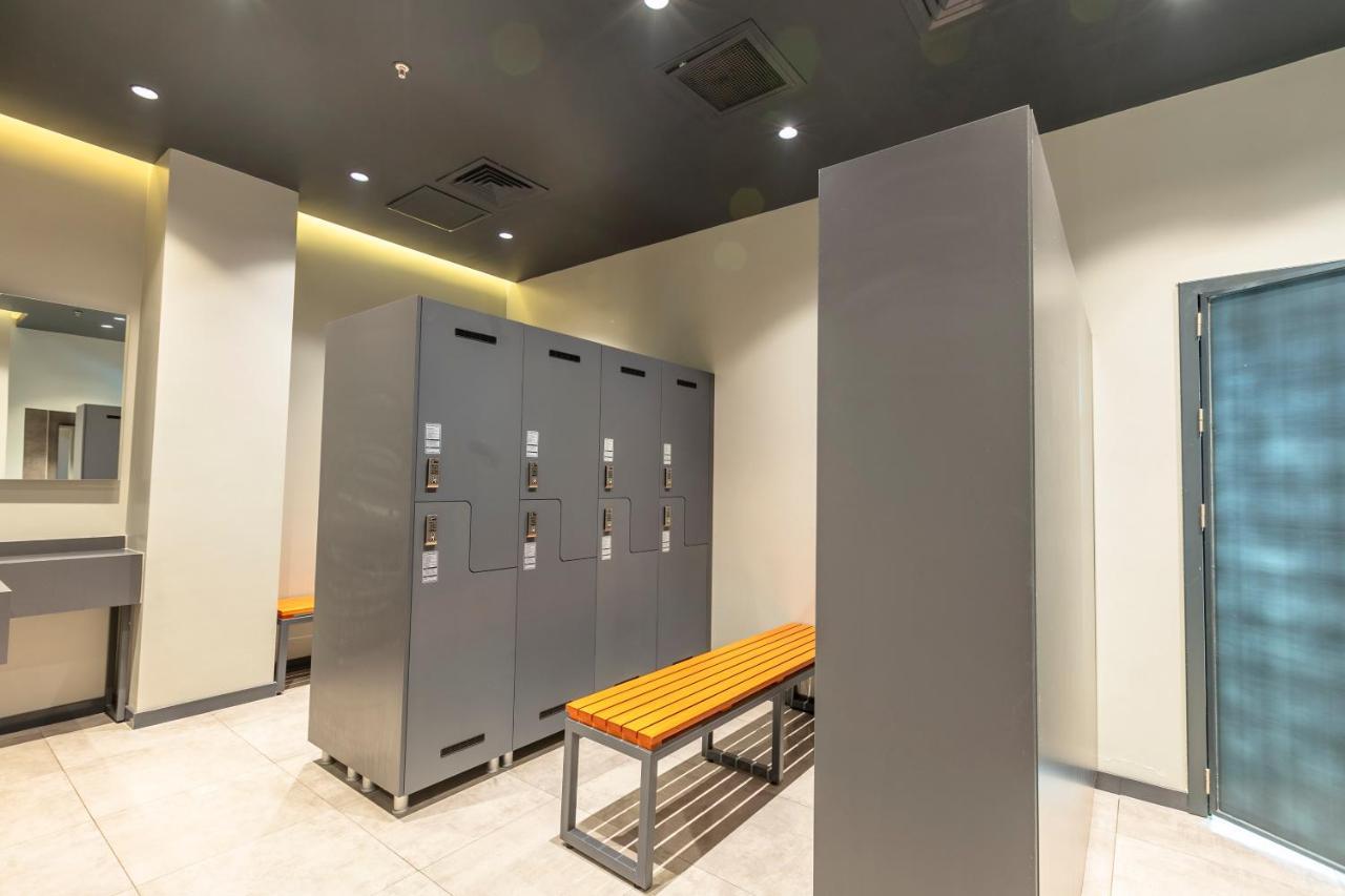 212 Outlet Karsisinda Lux N7