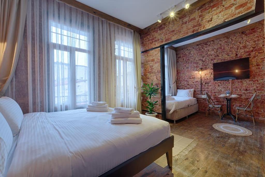Apartment Azad Homes Tomtom *