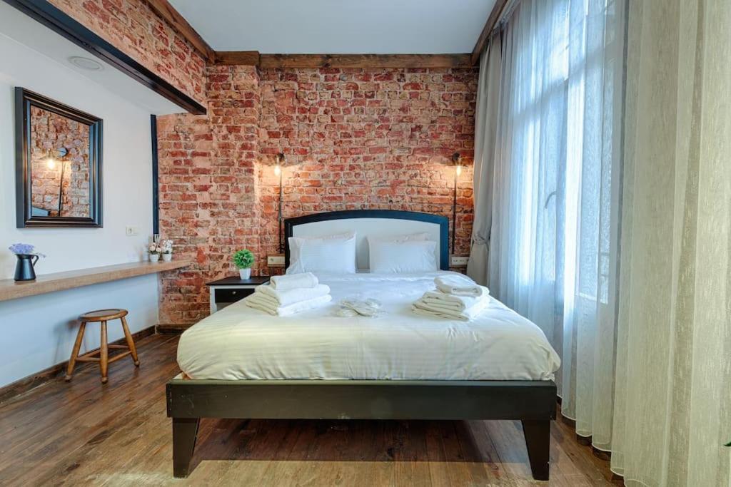 Azad Homes Tomtom Istanbul