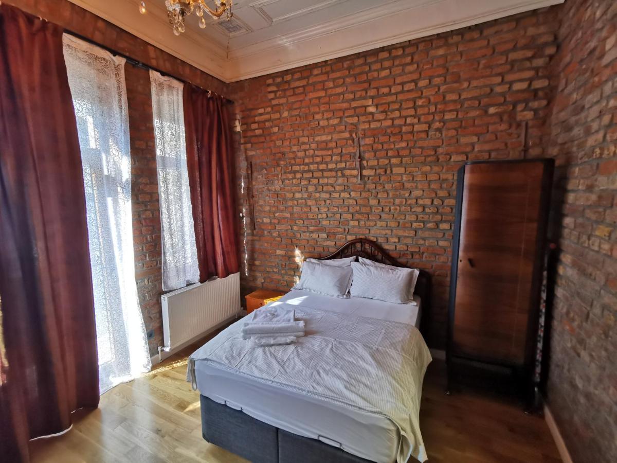 Casa 1899 *
