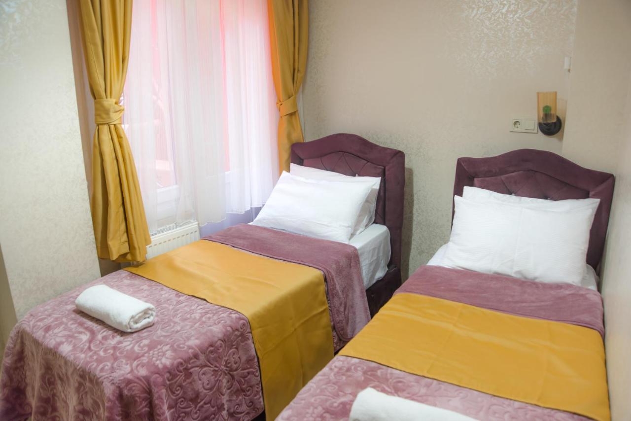 Otel öz Dünya
