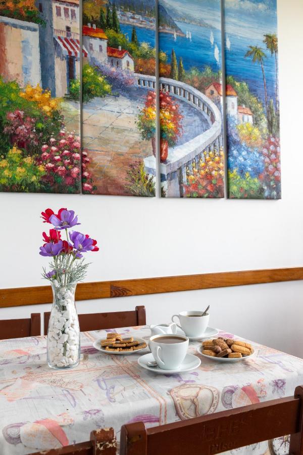 Otel Galley