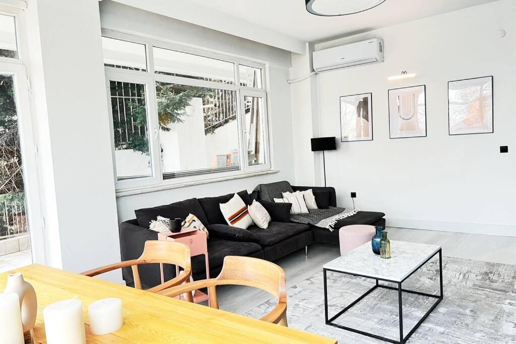 Wonder Homes- Stylish 4br Flat, Terrace, Sea View, Kabatas Apartment