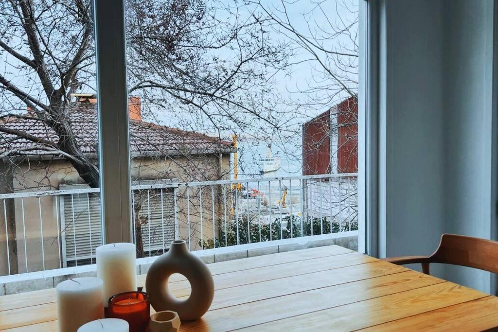 Wonder Homes- Stylish 4br Flat, Terrace, Sea View, Kabatas Apartment