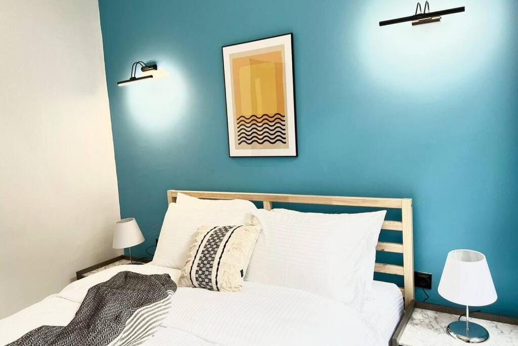 Wonder Homes- Stylish 4br Flat, Terrace, Sea View, Kabatas Istanbul