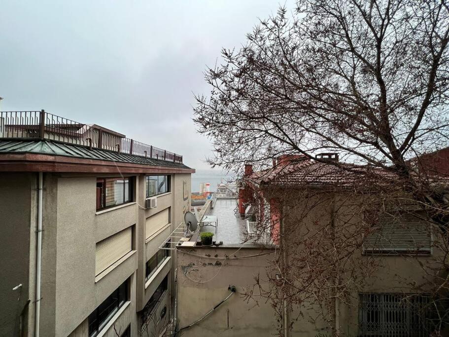 Wonder Homes- Stylish 4br Flat, Terrace, Sea View, Kabatas *