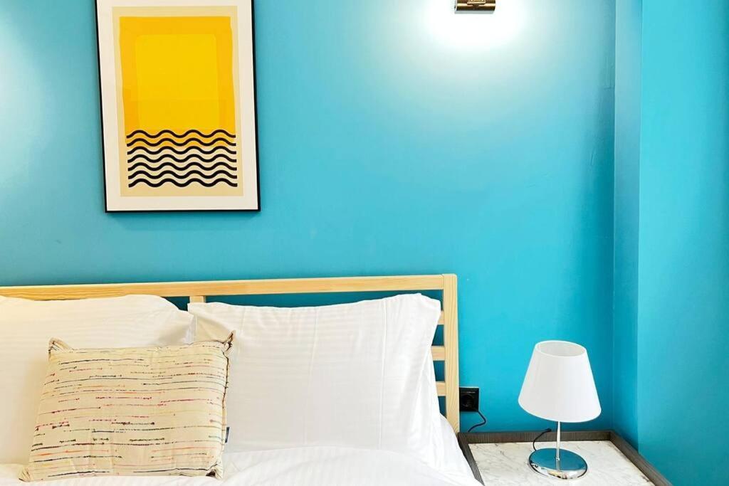 Wonder Homes- Stylish 4br Flat, Terrace, Sea View, Kabatas * Istanbul