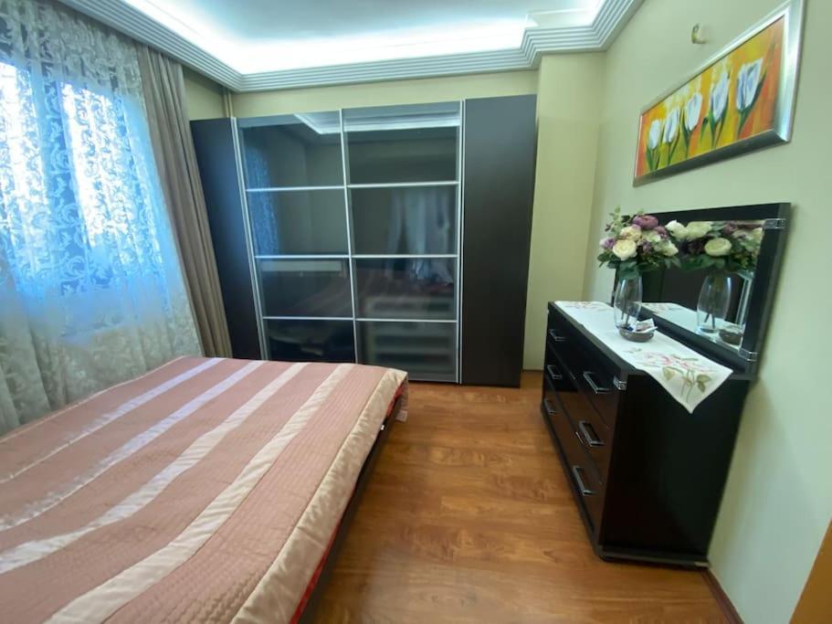 Bogaz'inda, Bahceli, 5 Katli Villa-500m2 Holiday home *