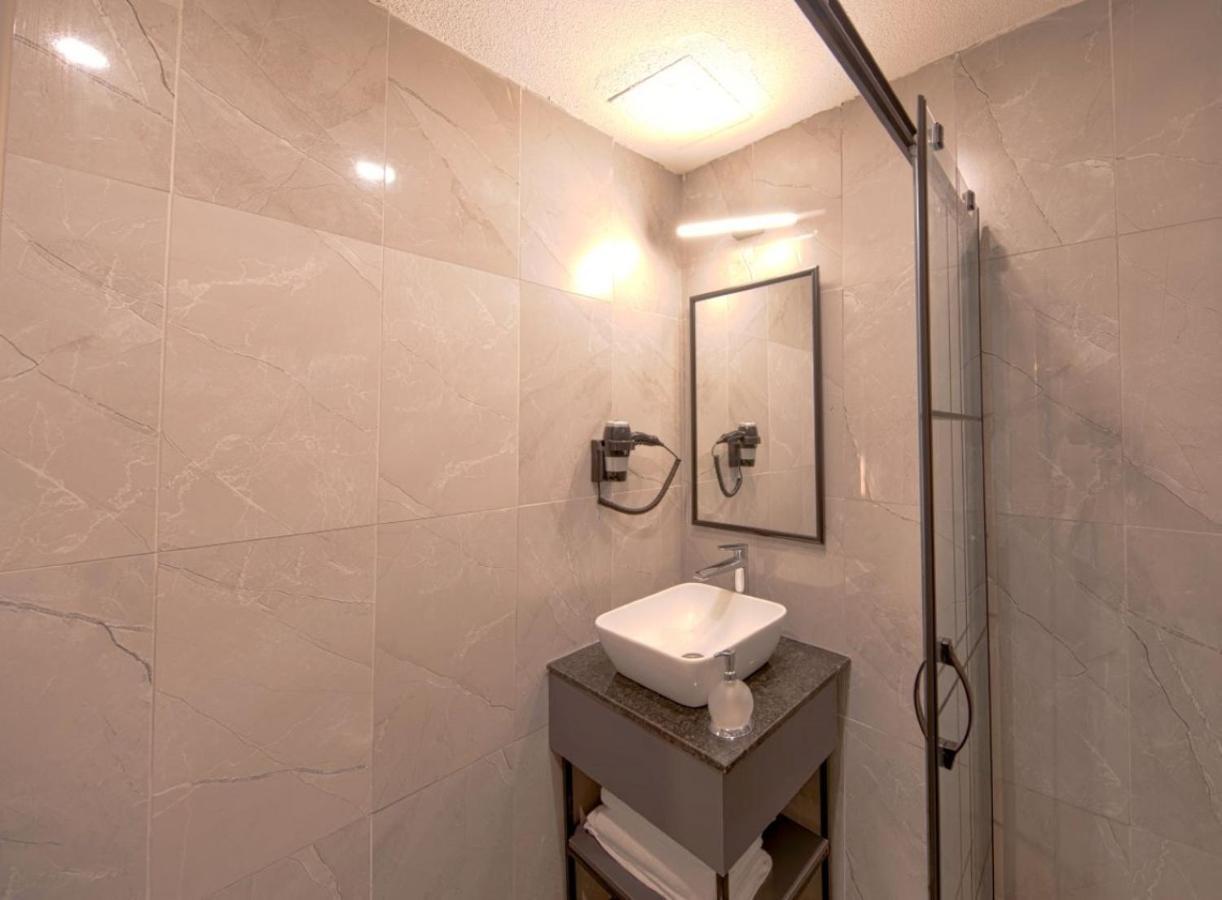 Hotel Airport 3*